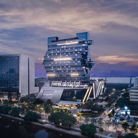 Langham Place Guangzhou - Walking Distance To Canton Fair & Overseas Buyers Registration Service Exterior photo