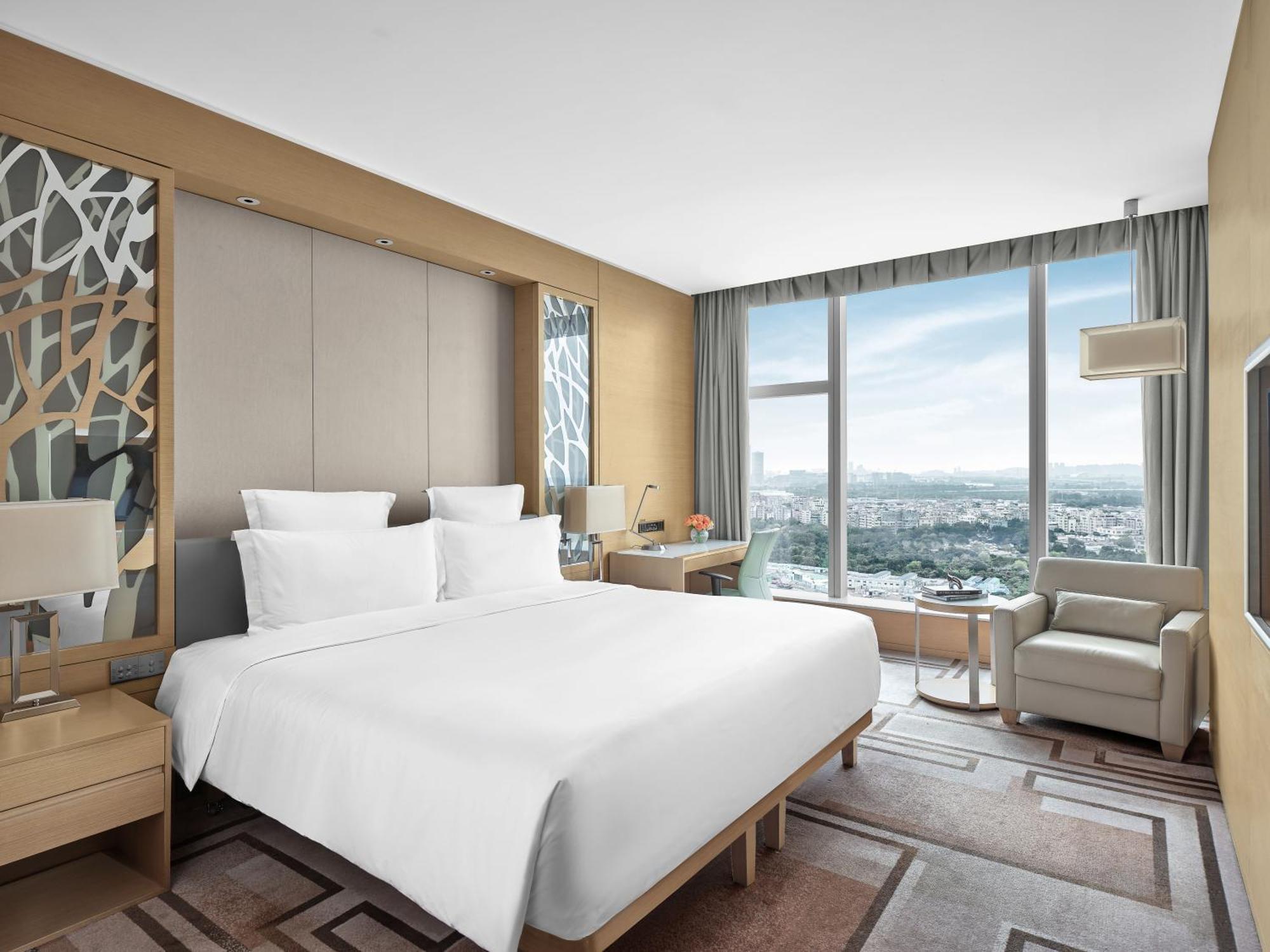 Langham Place Guangzhou - Walking Distance To Canton Fair & Overseas Buyers Registration Service Exterior photo