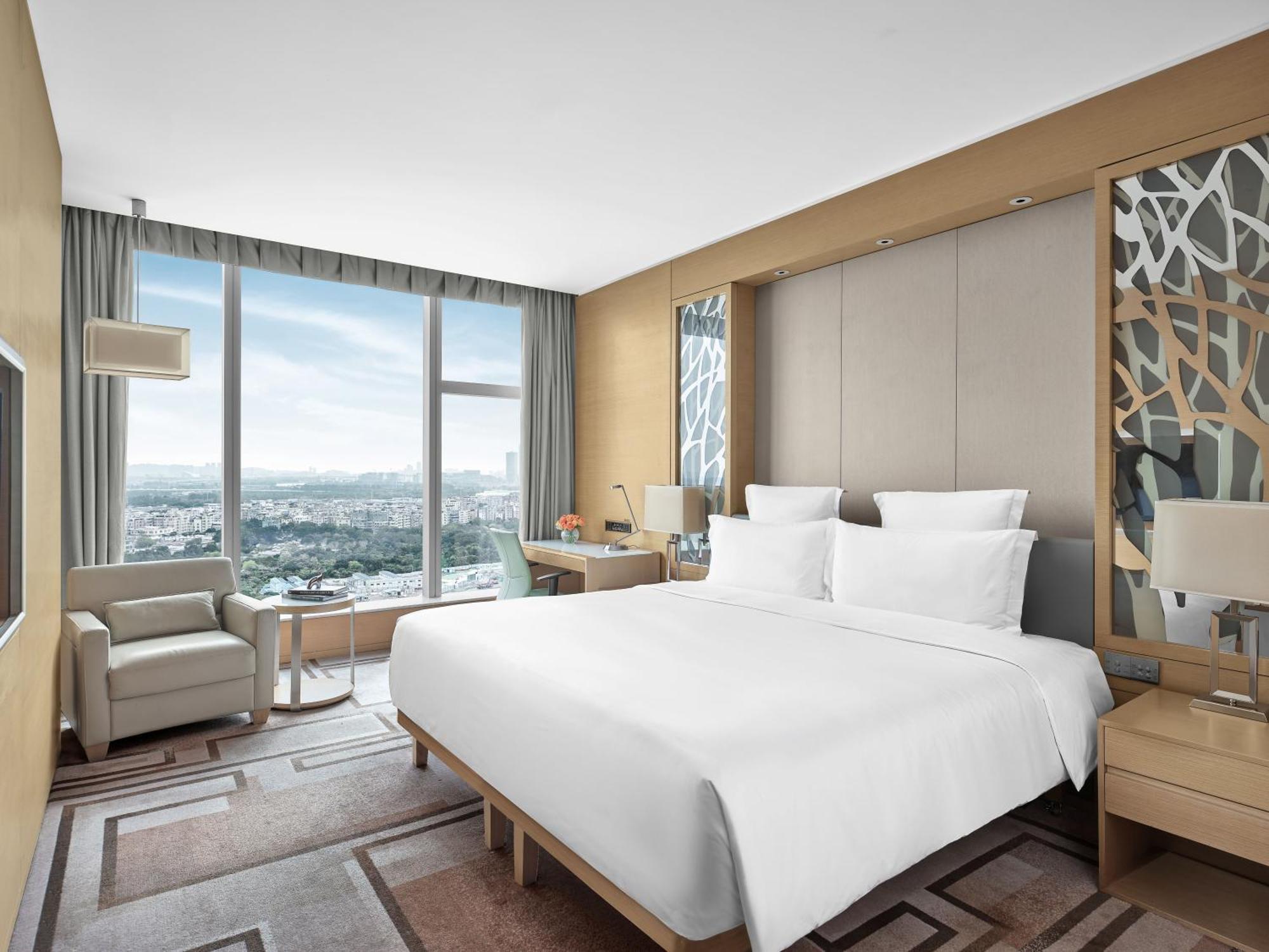 Langham Place Guangzhou - Walking Distance To Canton Fair & Overseas Buyers Registration Service Exterior photo