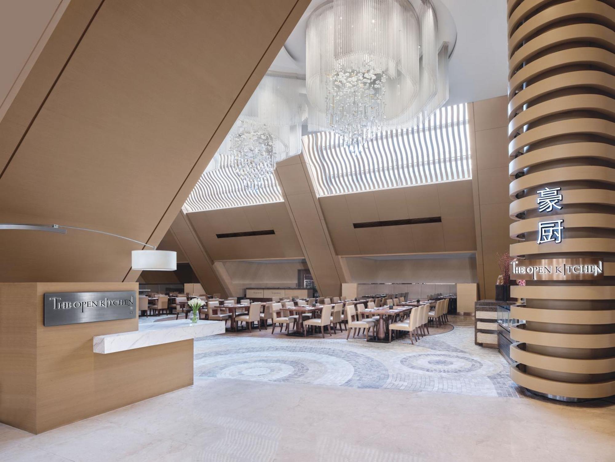 Langham Place Guangzhou - Walking Distance To Canton Fair & Overseas Buyers Registration Service Exterior photo