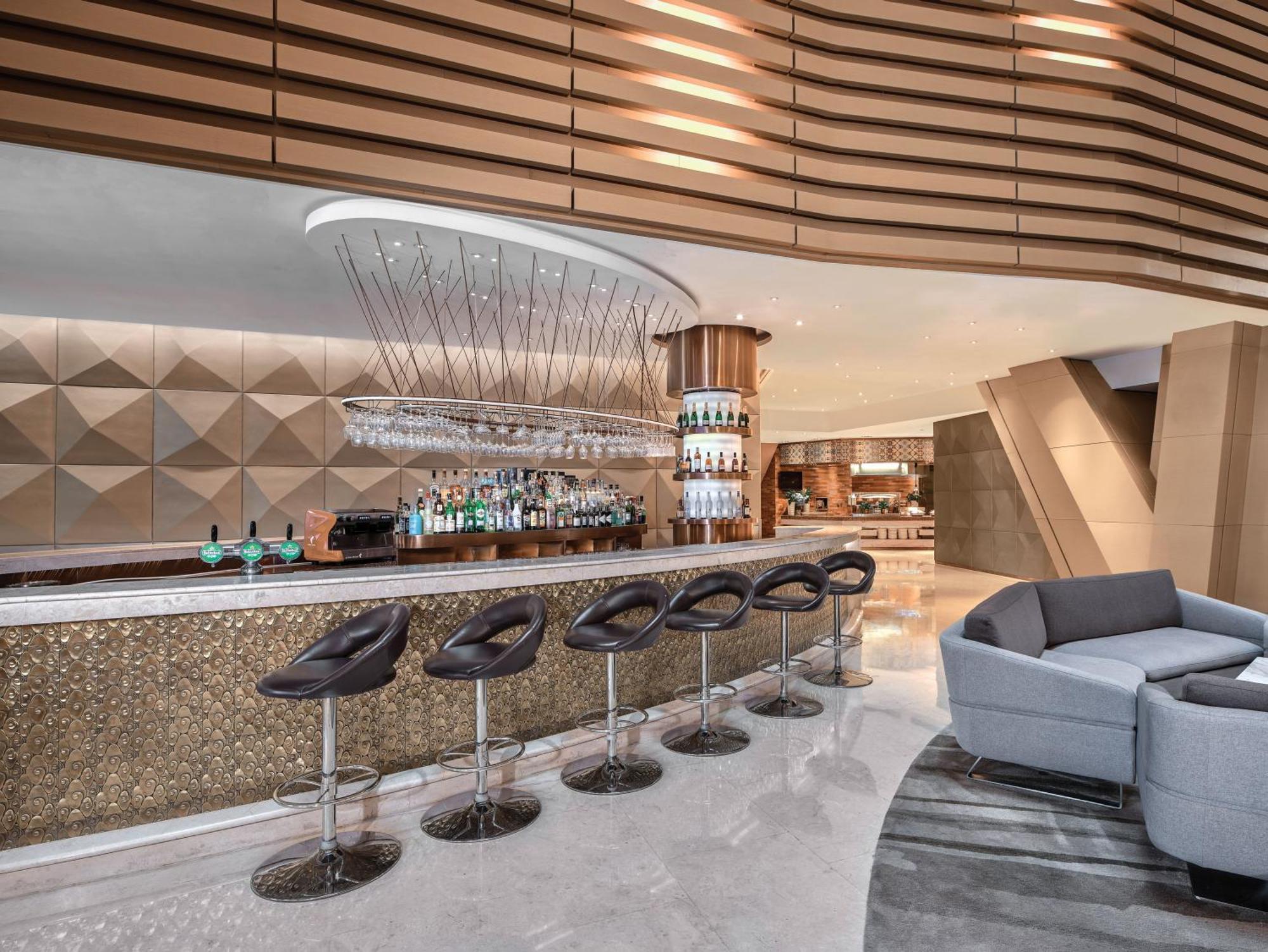 Langham Place Guangzhou - Walking Distance To Canton Fair & Overseas Buyers Registration Service Exterior photo