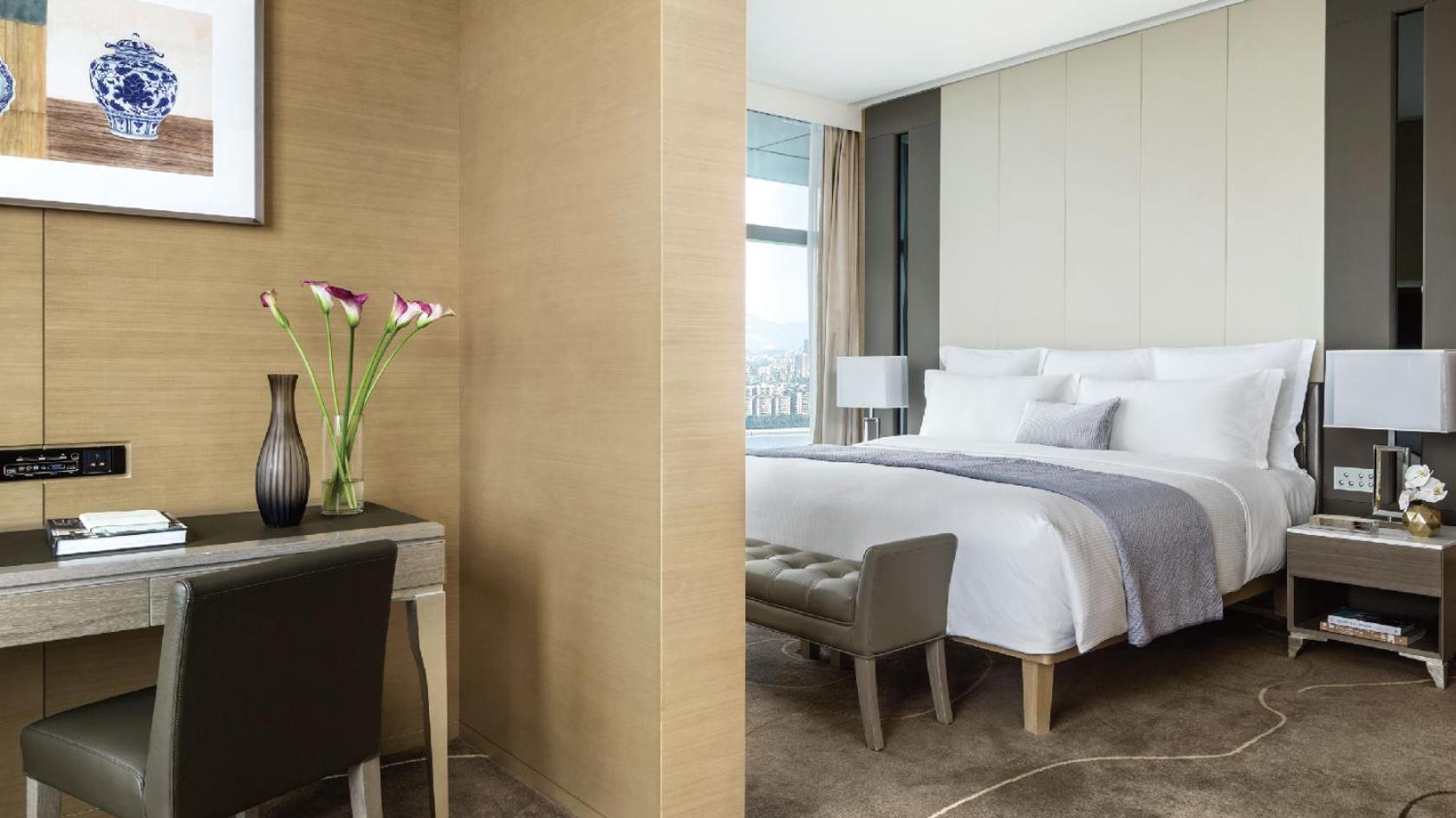 Langham Place Guangzhou - Walking Distance To Canton Fair & Overseas Buyers Registration Service Exterior photo