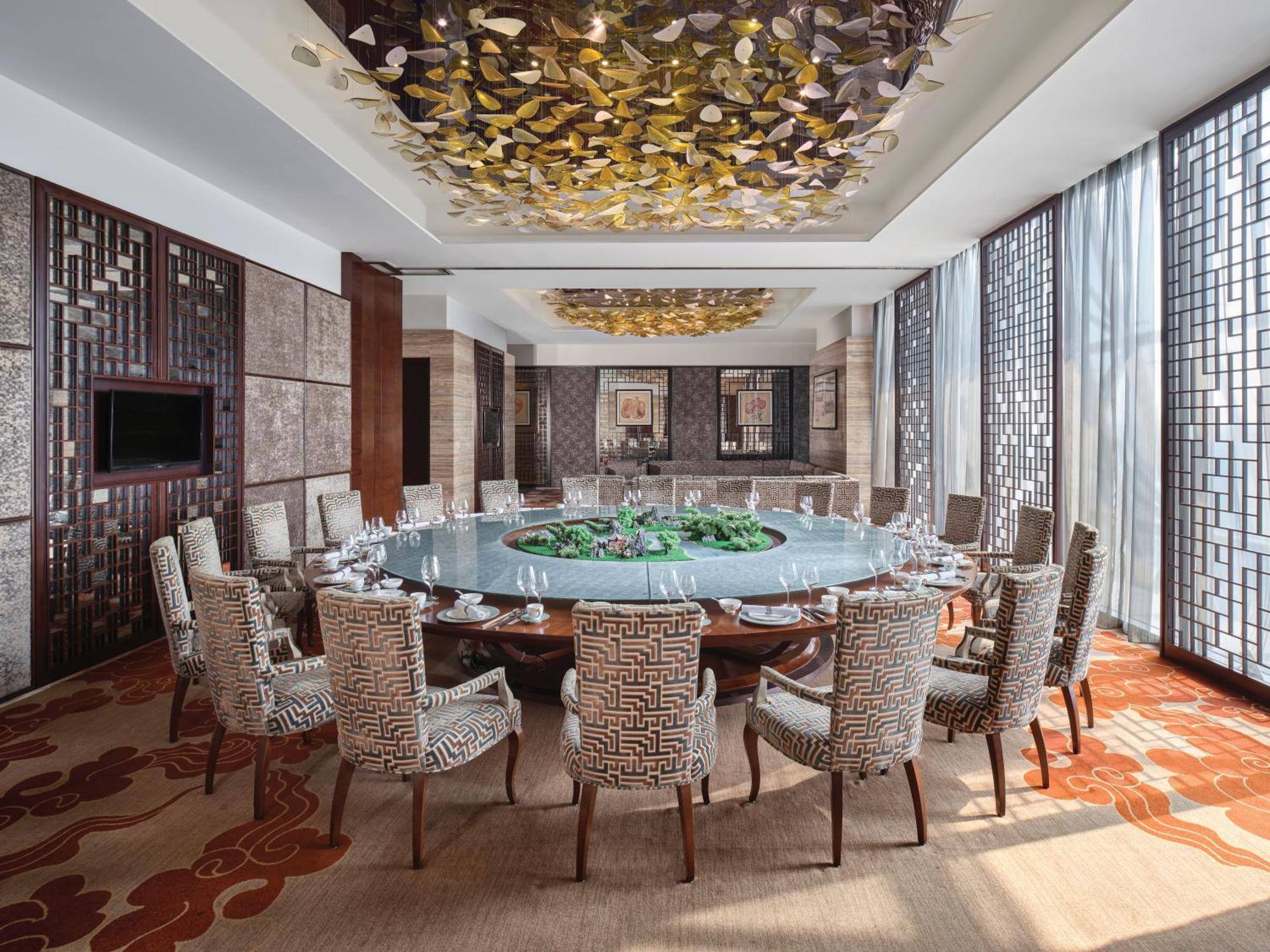 Langham Place Guangzhou - Walking Distance To Canton Fair & Overseas Buyers Registration Service Exterior photo